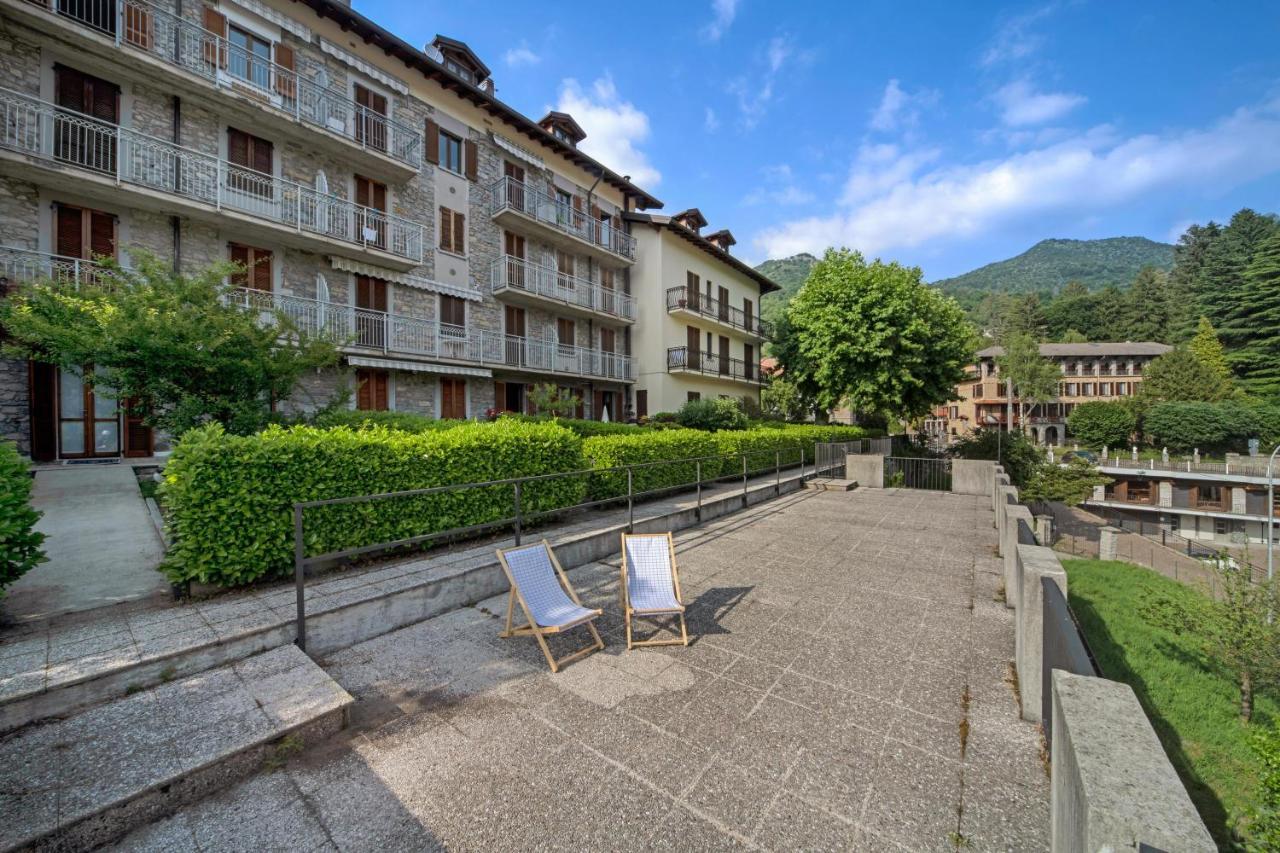 Mansarda fra monte e lago Esino Lario Exterior foto